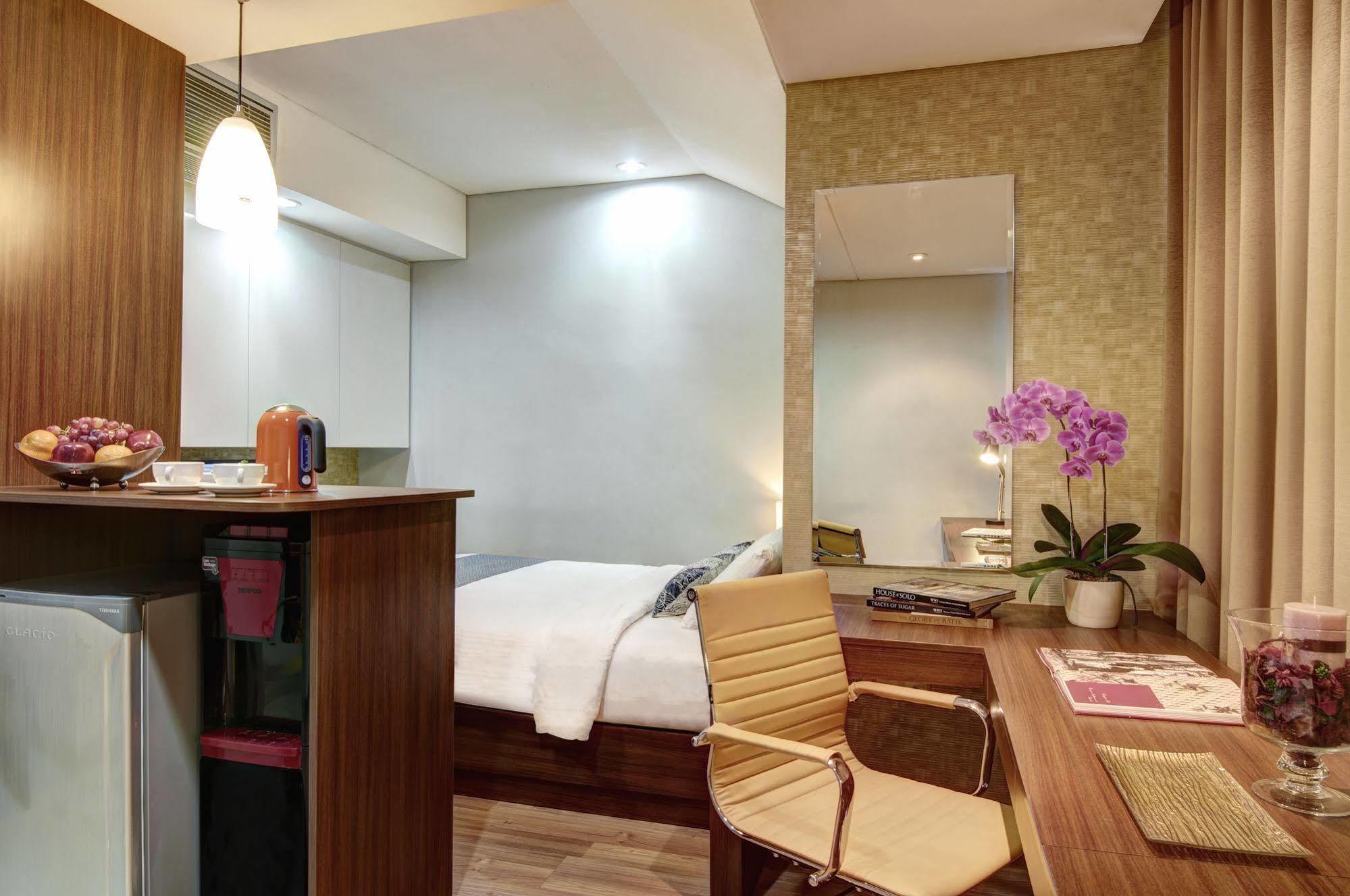 Sampit Residence Managed By Flat06 Jakarta Buitenkant foto
